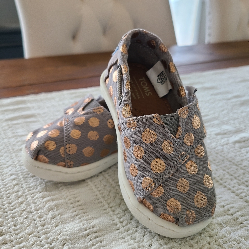 TOMS Baby/Toddler Grey and Metallic Dot Velcro Slip-on Shoes - 5
